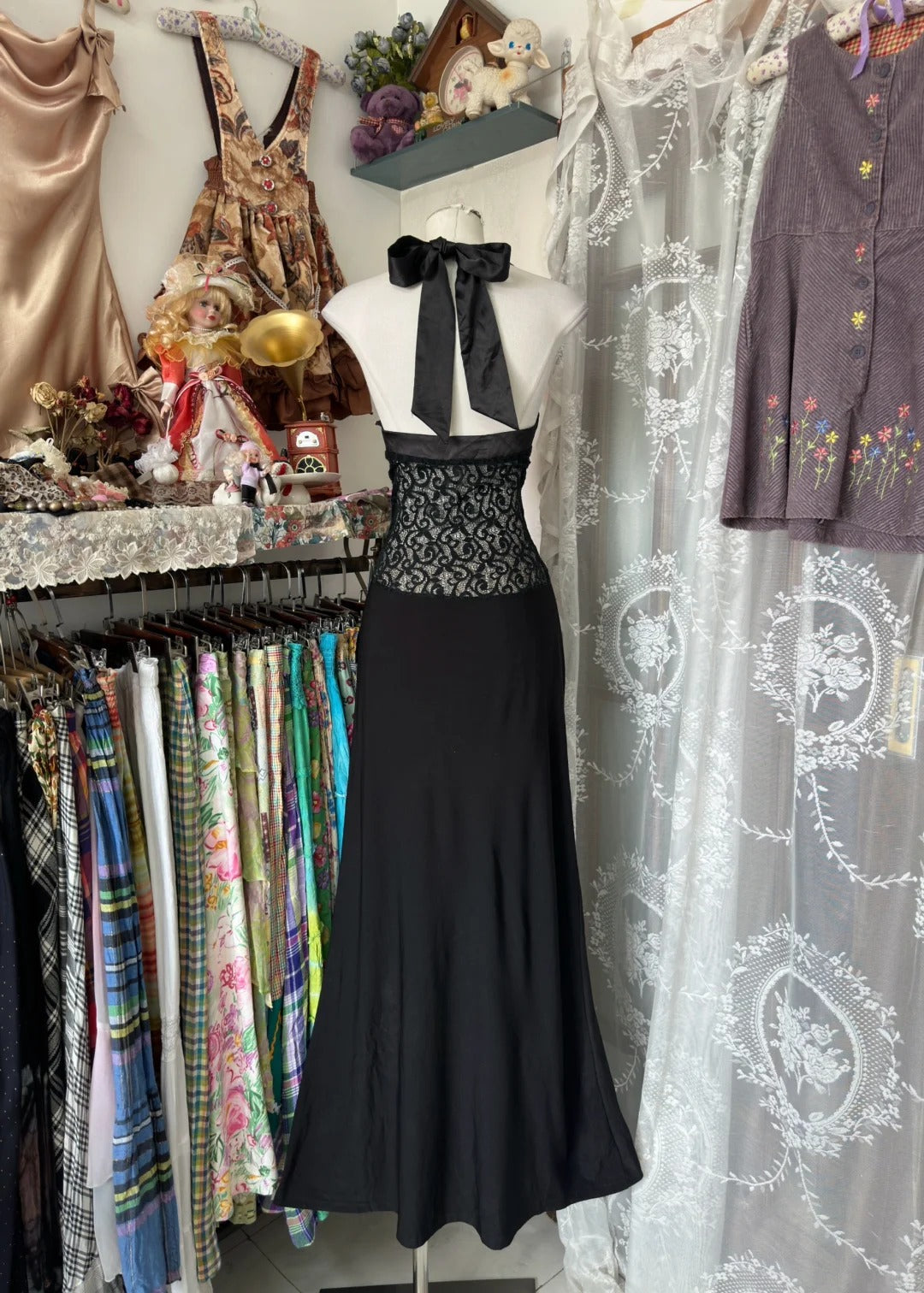 Elegant Black Halter Prom Dress Sleeveless Evening Party Dress