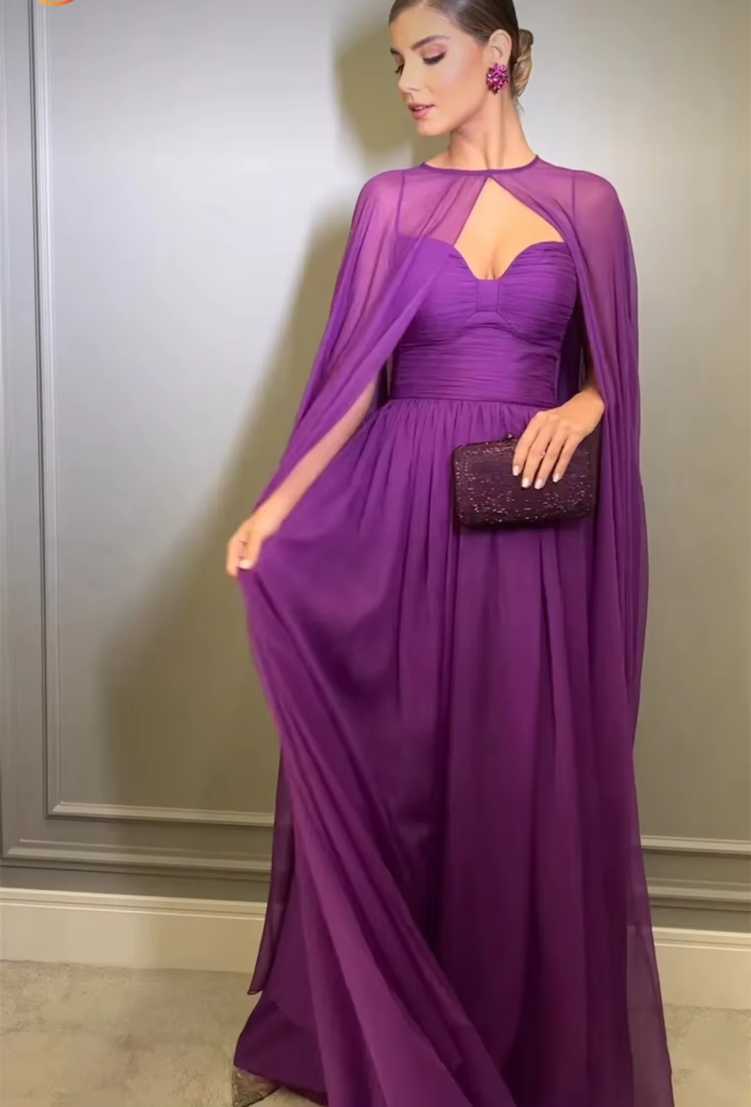 Elegant Purple Chiffon Long Evening Dress with Cape A-Line Pleated Floor Length Formal Prom Gown