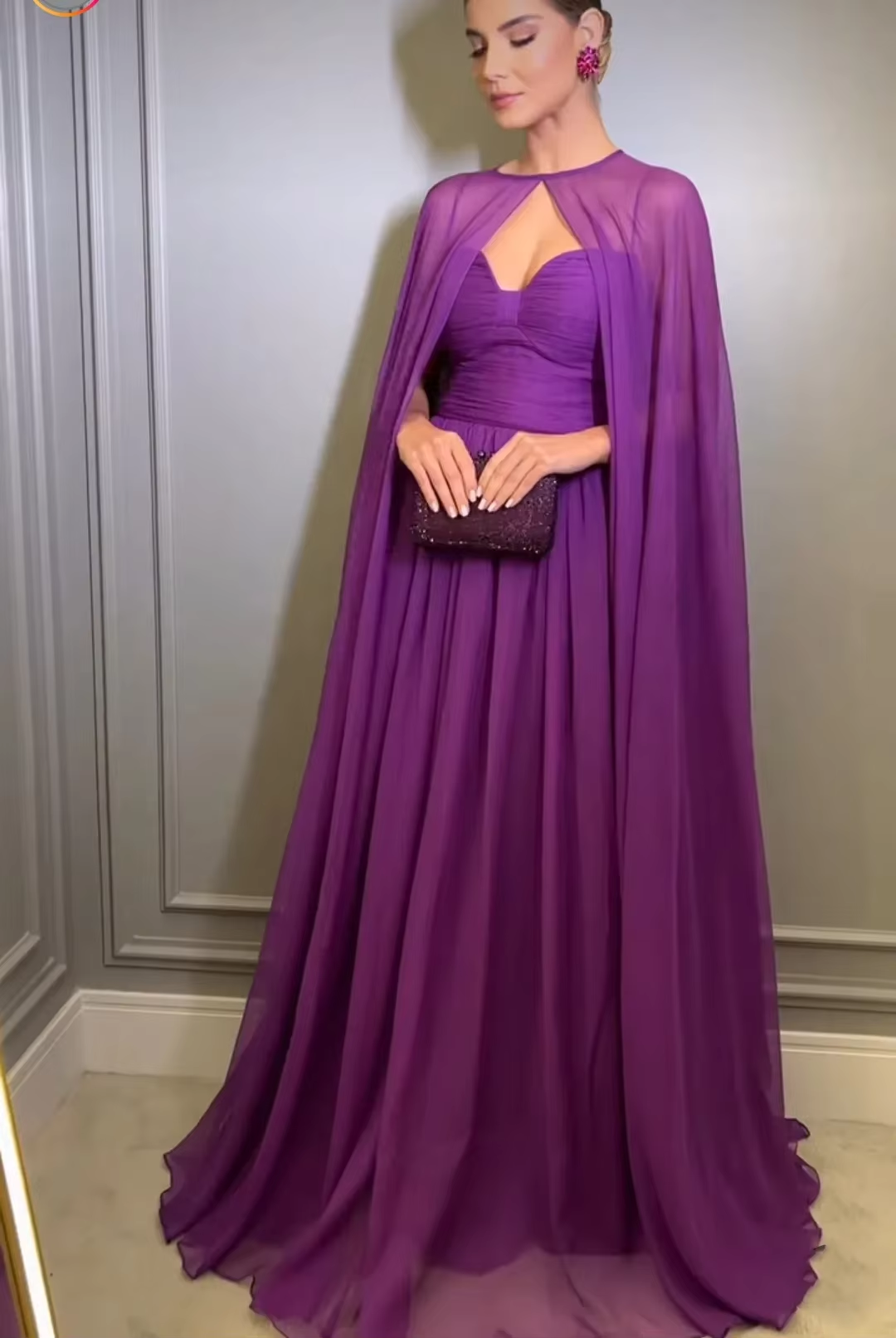 Elegant Purple Chiffon Long Evening Dress with Cape A-Line Pleated Floor Length Formal Prom Gown
