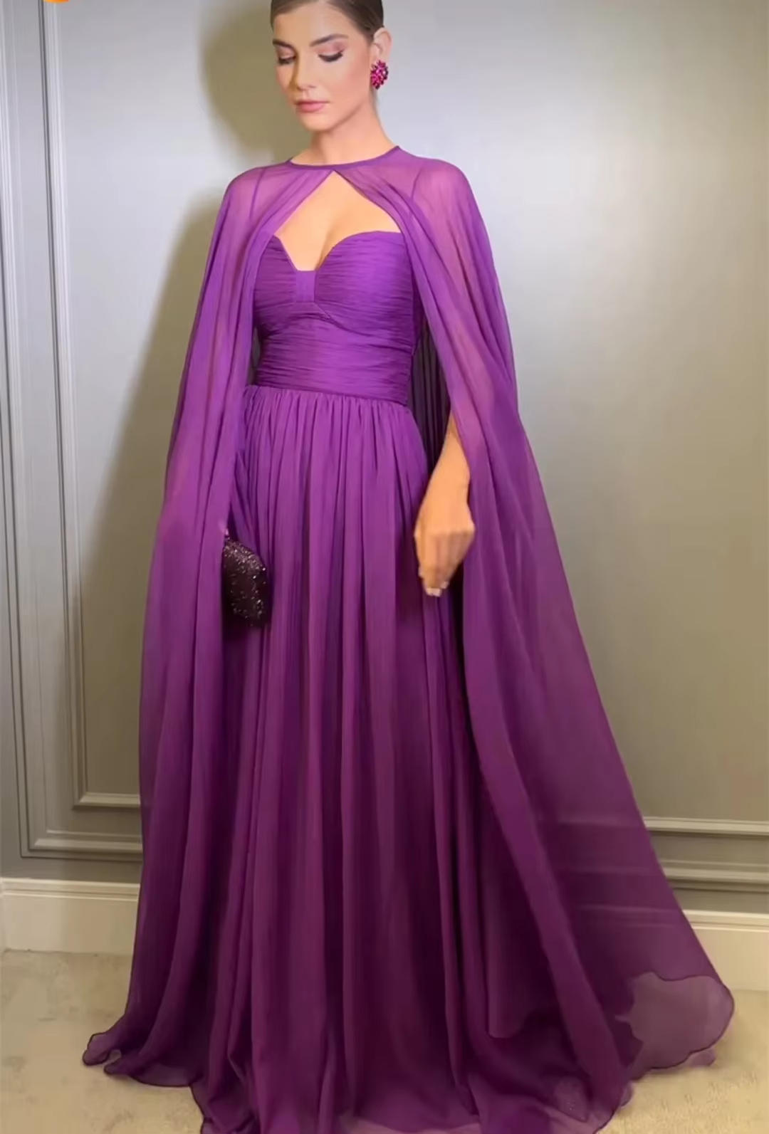 Elegant Purple Chiffon Long Evening Dress with Cape A-Line Pleated Floor Length Formal Prom Gown