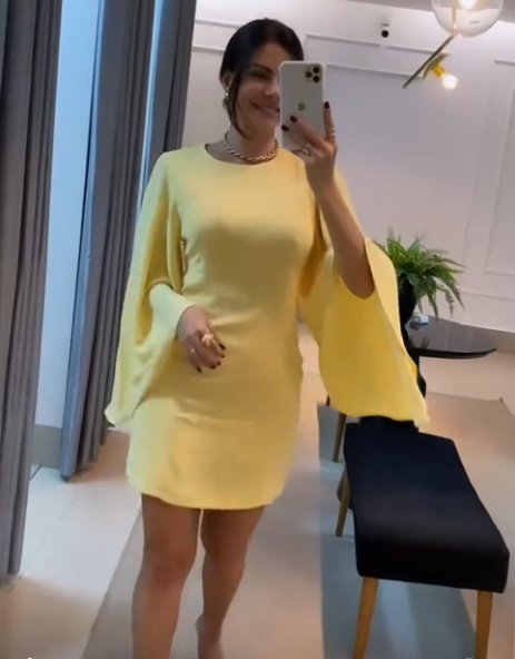 Yellow Long Sleeves Simple Short Formal Dress