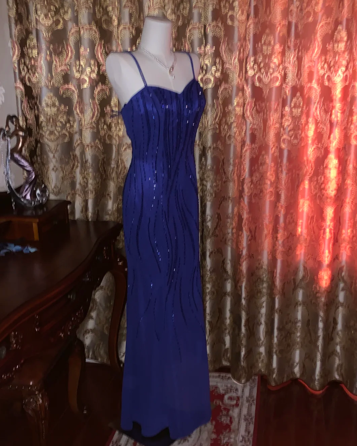 Gorgeous Spaghetti Straps V Neck Blue Satin Beaded Long Birthday Party Dress Formal Evening Gown