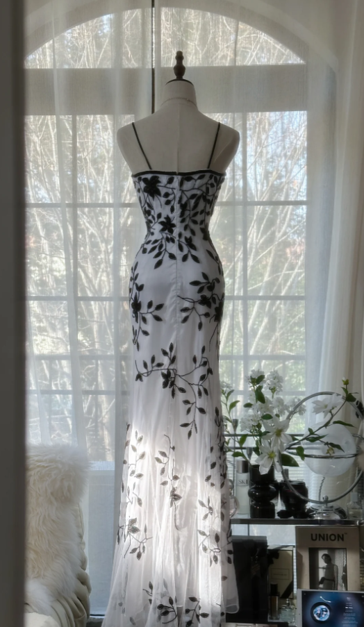 Unique Spaghetti Straps White Chiffon Black Beaded Mermaid Long Evening Dress Formal Birthday Party Dress