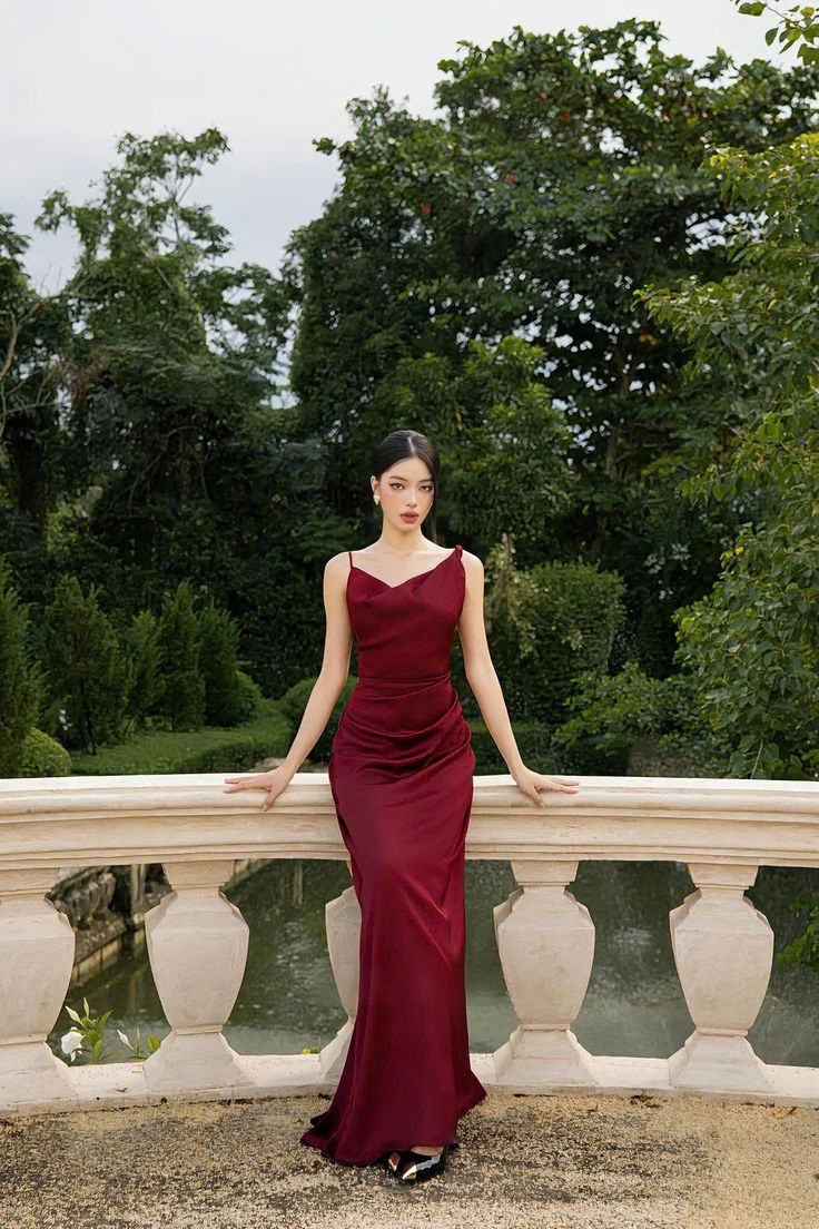 Elegant Burgundy Satin Long Bridesmaid Dress Formal Party Dress