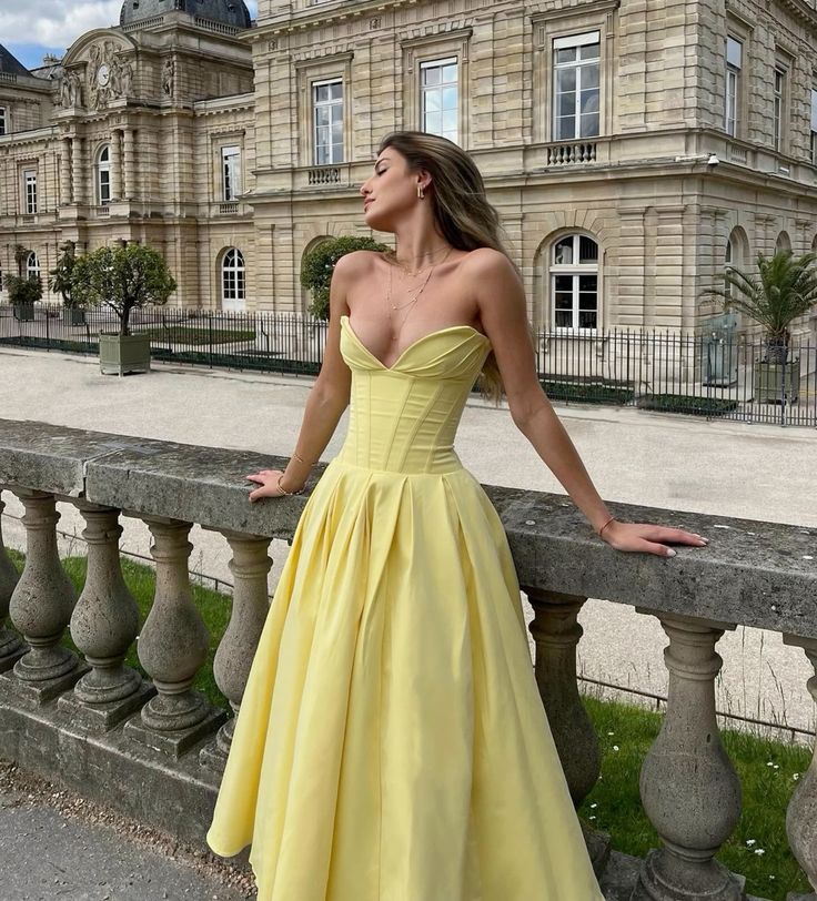 Simple Women strapless pleated maxi dress fashion sexy sleeveless A-line party dress Evening Dress