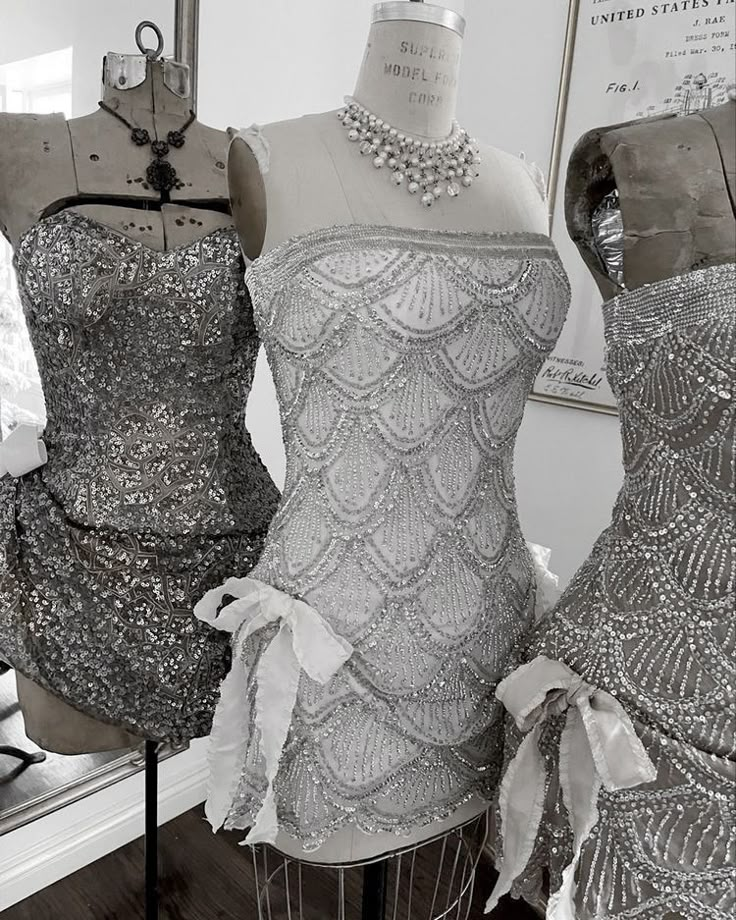 Vintage Strapless Sequin Beaded Cocktail Dress Champagne Sheath Grade Homecoming Dress Birthday Outfits