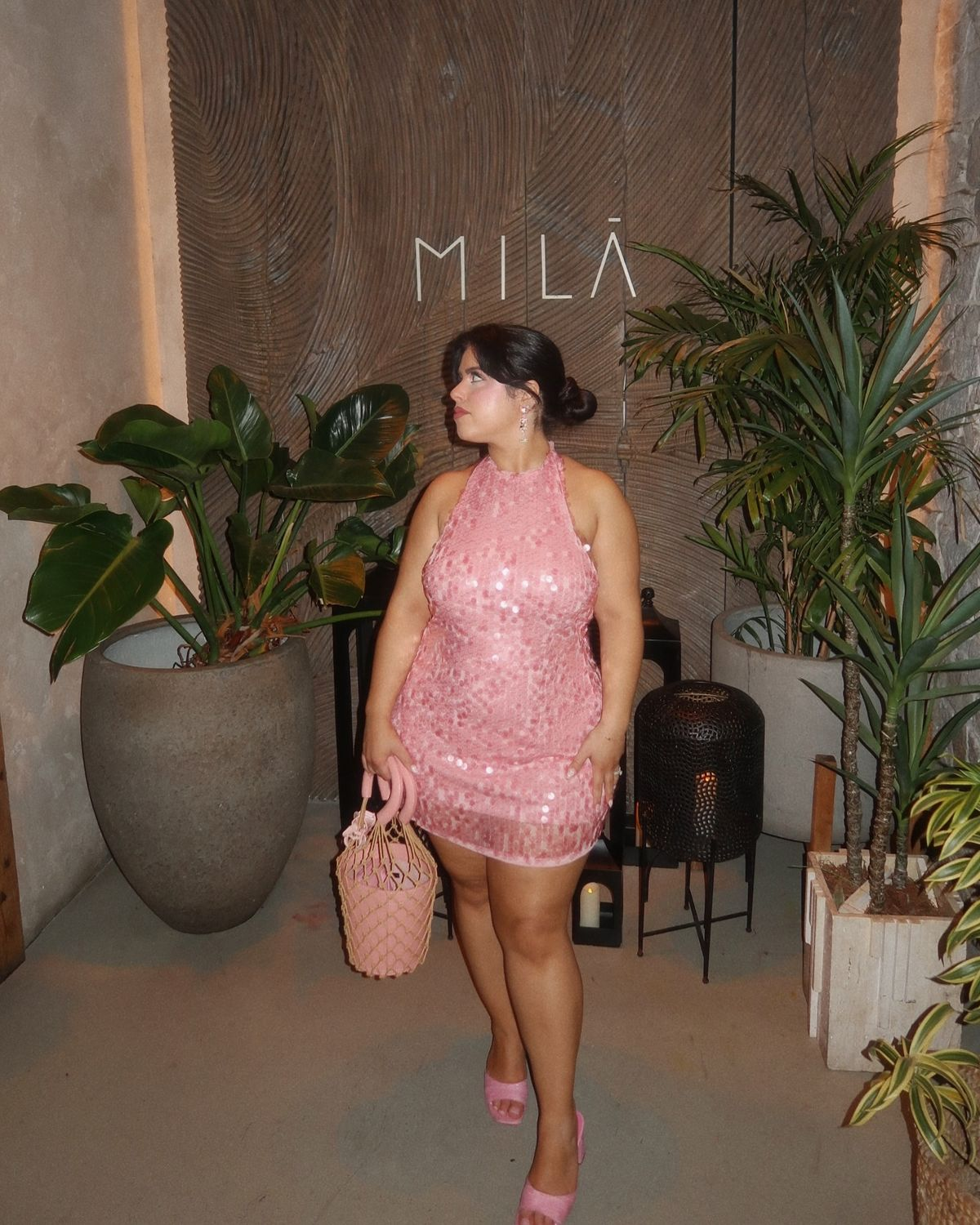 Elegant Pink Halter Sleeveless Sequin Short Party Dress Birthday Outfits