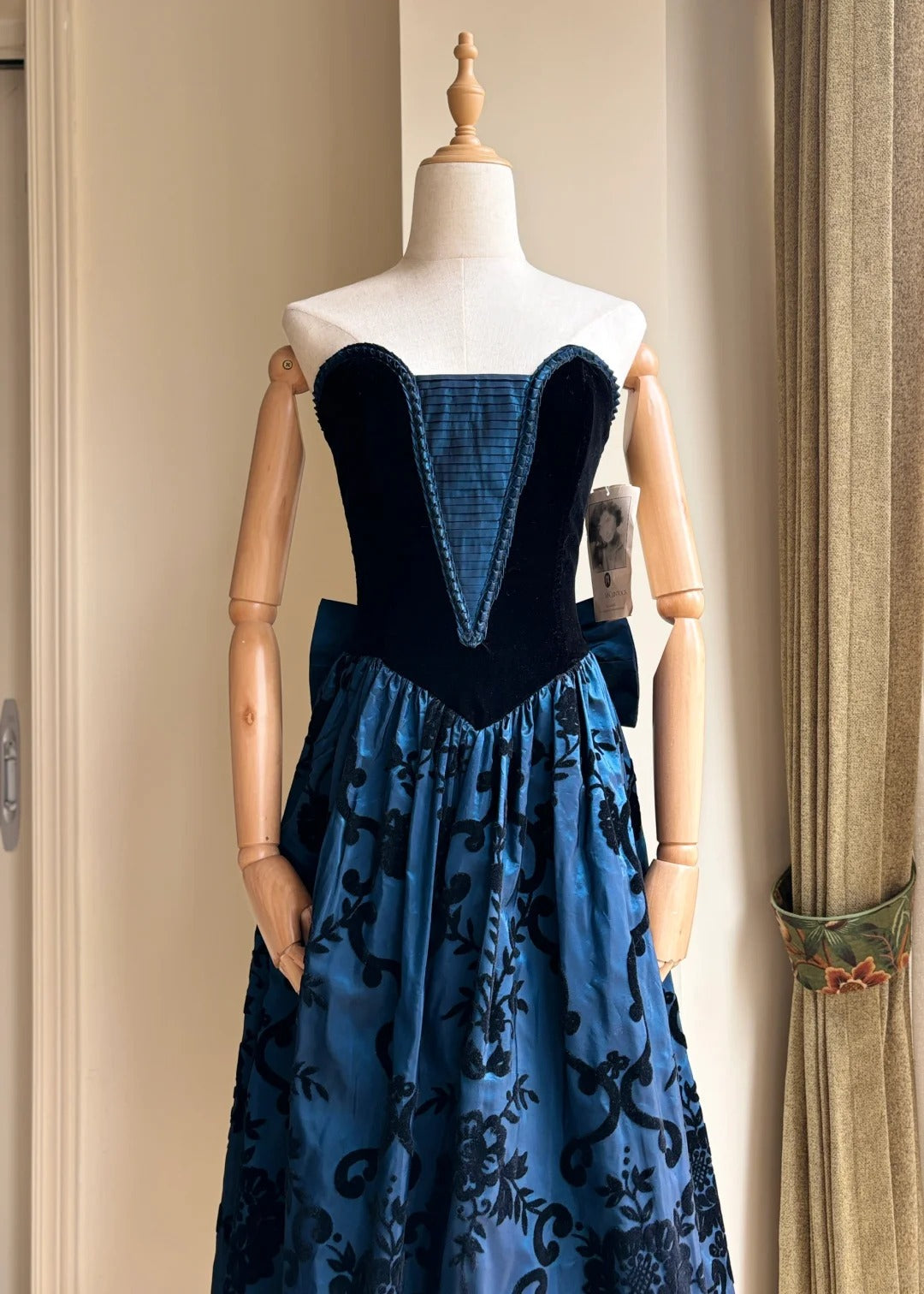 Retro Blue And Black A-line Strapless Bow Jacquard Velvet Long Prom Dress Evening Dress