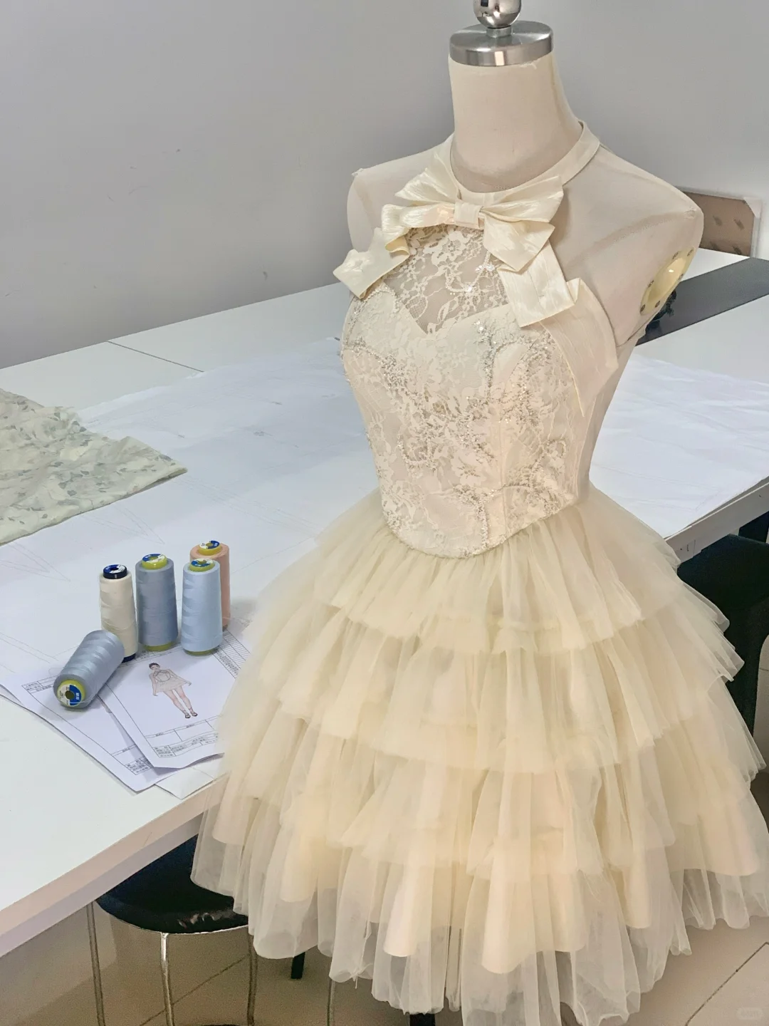 Elegant Off-White Halter Tulle Sequin Layered A Line Short Party Dress Formal 7th Grade Homecoming Dress