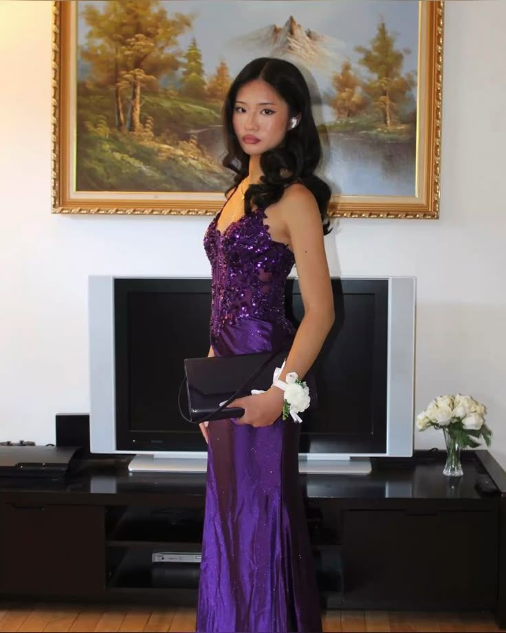 Elegant Spaghetti Straps Purple Satin Appliques Beaded Mermaid Evening Dress Side Slit Long Wedding Guest Dress