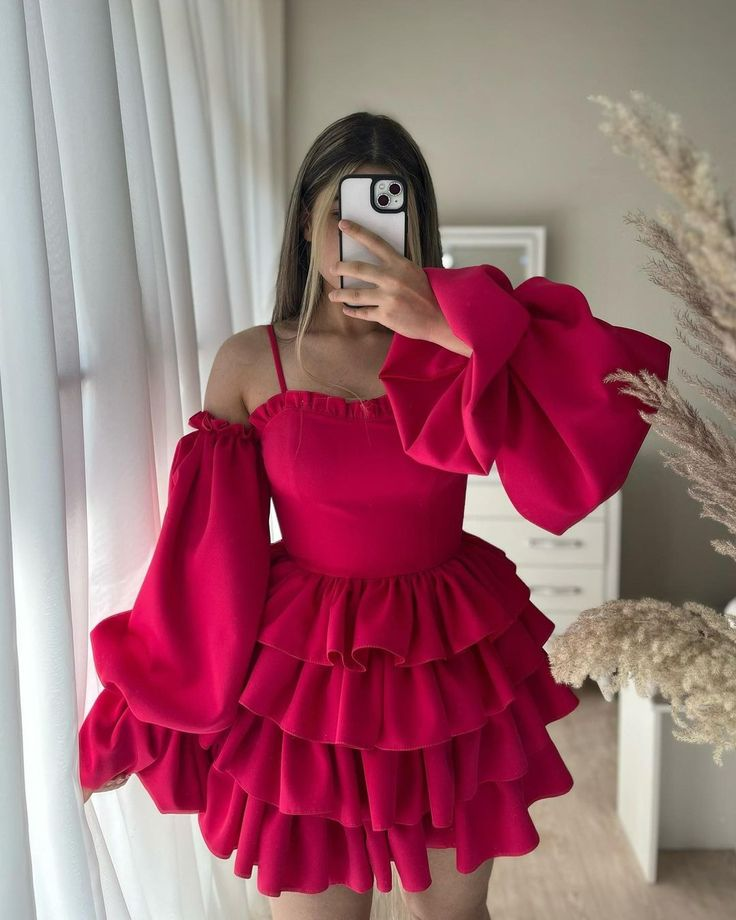 A-line Spaghetti Straps Tiered Homecoming Dress
