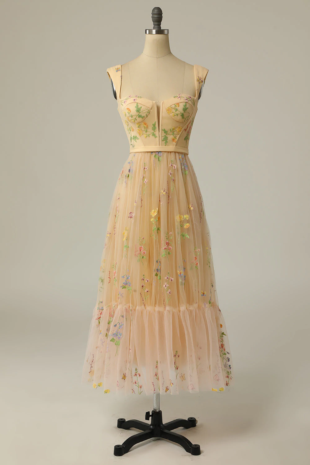 A Line Sweetheart Champagne Long Prom Dress with Embroidery