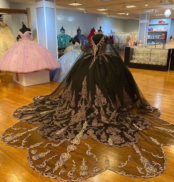 Black Tulle Lace Ball Gown Princess Dress Charming Sweet 16 Dress