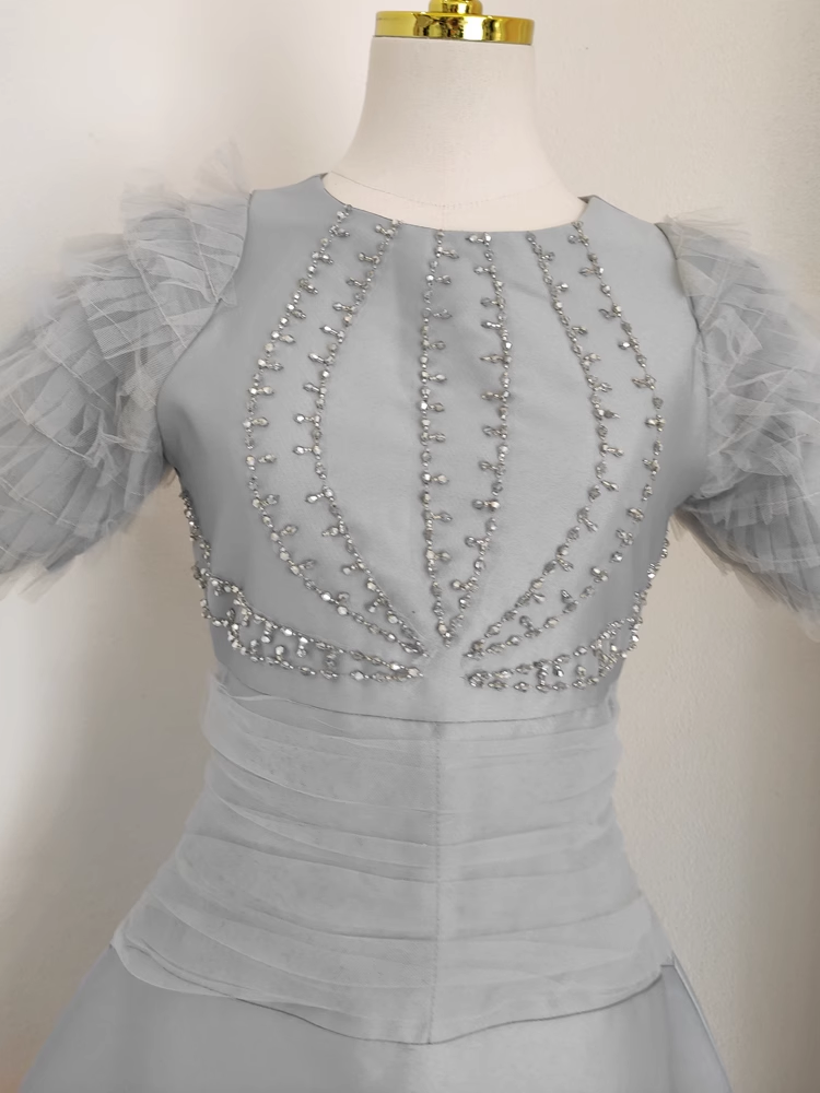 Sexy A Line Scoop Neckline Silver Gray Satin Dinner Party Dresses Birthday Outfits