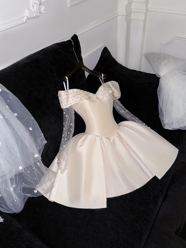Off Shoulder Short Prom Dress Homecoming Dress Short Wedding Party Dress