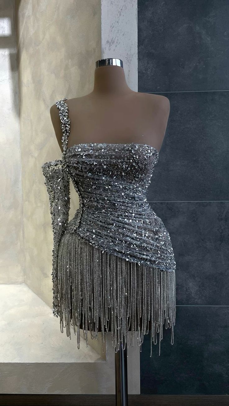 Silver Beaded Cocktail Dress With Long Tassel Fringes One Sleeve Crystal Sequin Sparkly Short Homecoming Wear