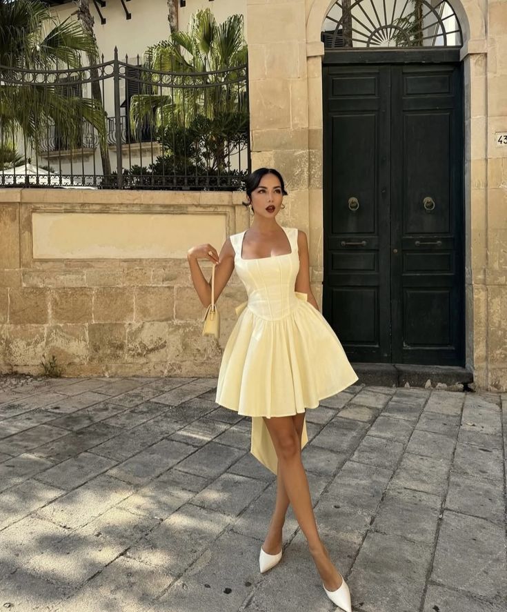 Sleeveless High-Waist Mini Dress Homecoming Dress Short Party Dress