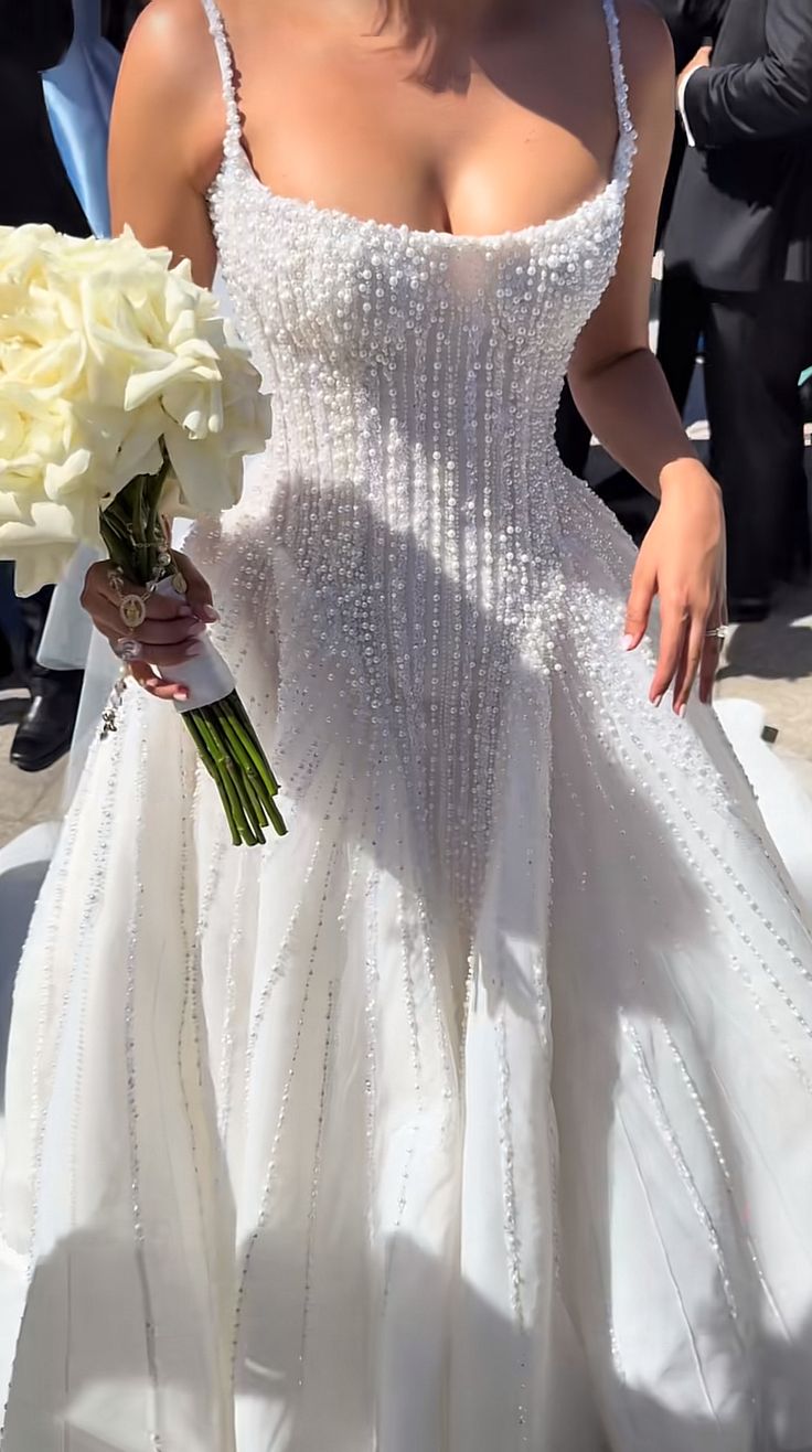 Luxury Wedding Dresses, Sleeveless Beaded A-line Bridal Gowns