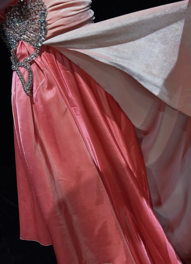 Pretty Pink Halter Satin Lace Beaded Mermaid Evening Dress Long Wedding Guest Dress