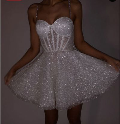 Sparkly White Sweetheart Neck Short Graduation Homecoming Dress Mini Cocktail Dress 18th Birthday Dress