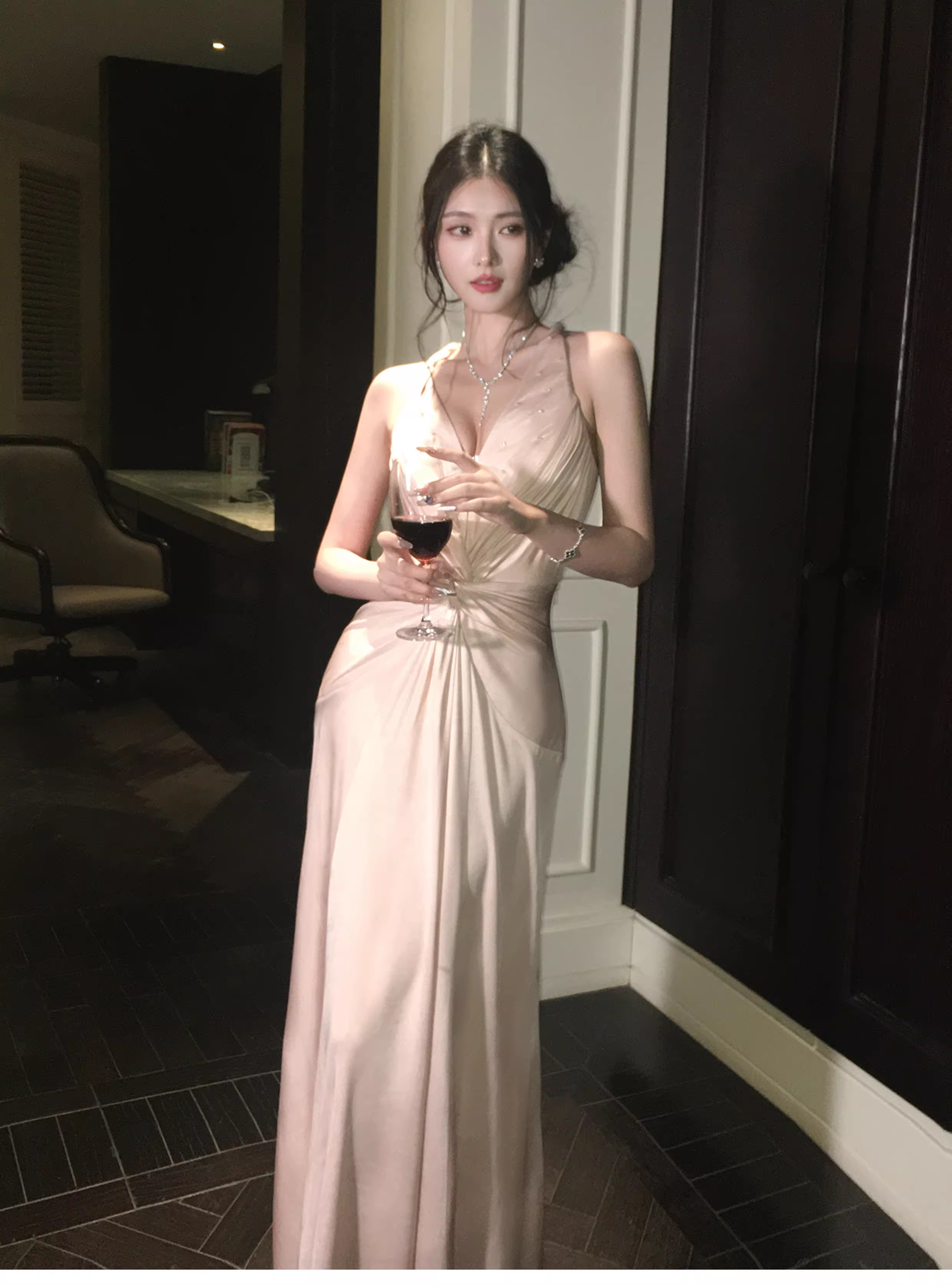 Classy Coral Powder Halter V Neck Satin Beaded Mermaid Long Party Dress Backless Evening Gown