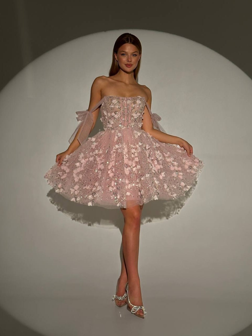 Charming A Line Spaghetti Straps Pink Short Homecoming Dress with Appliques