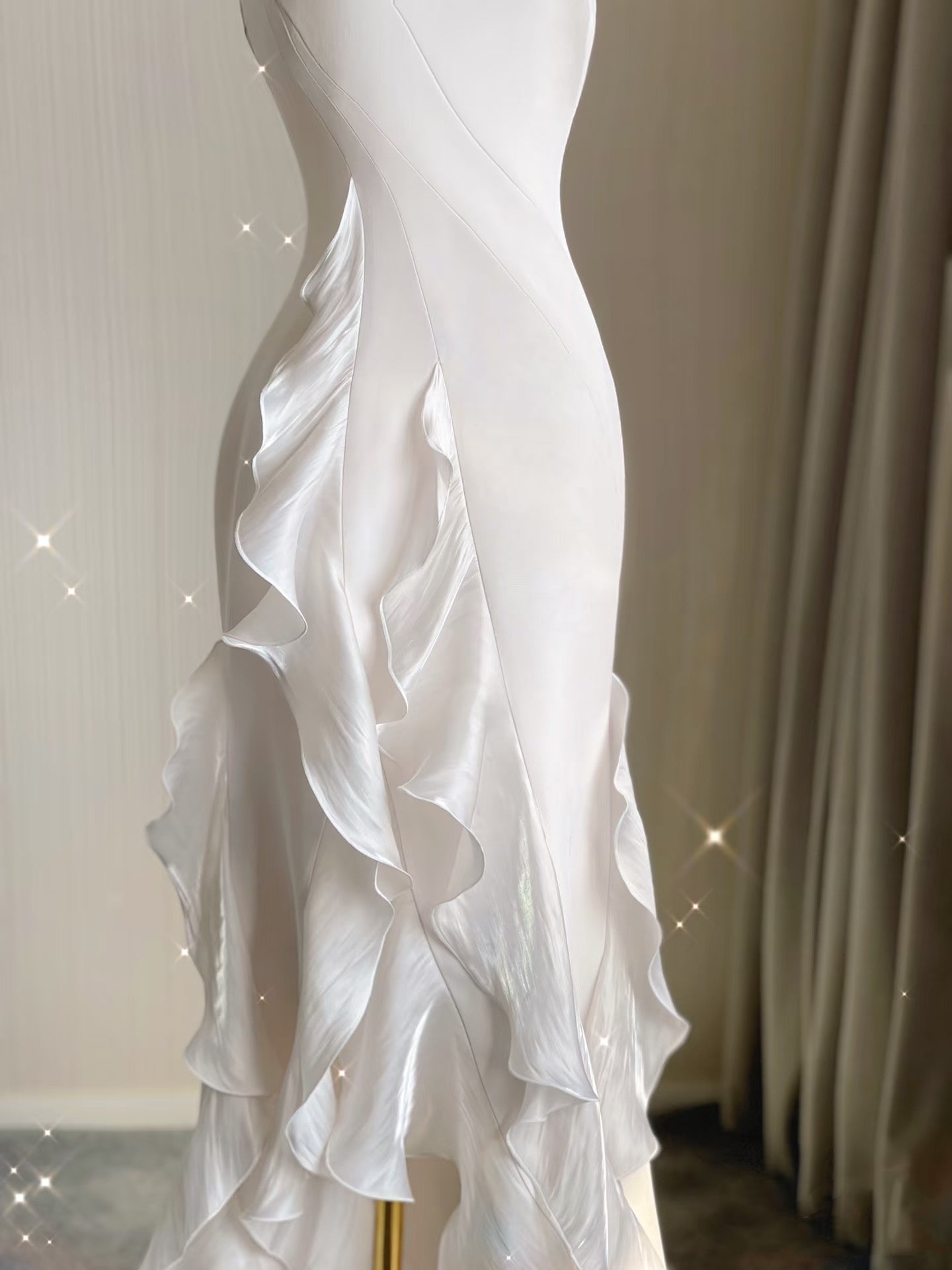 Sexy Mermaid Scoop Satin Night Party Dress White Long Prom Dresses