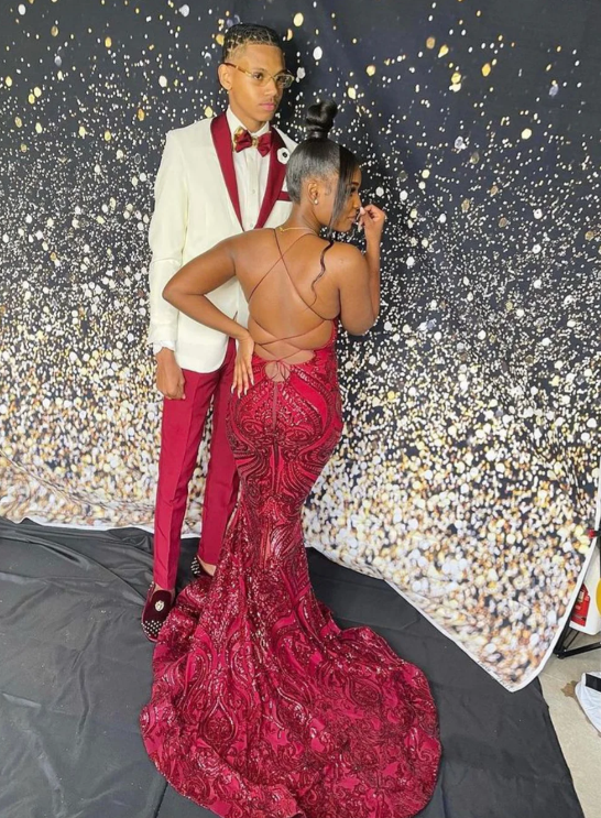Sexy Burgundy Mermaid Prom Dresses Straps Glitter Sequins Evening Dress
