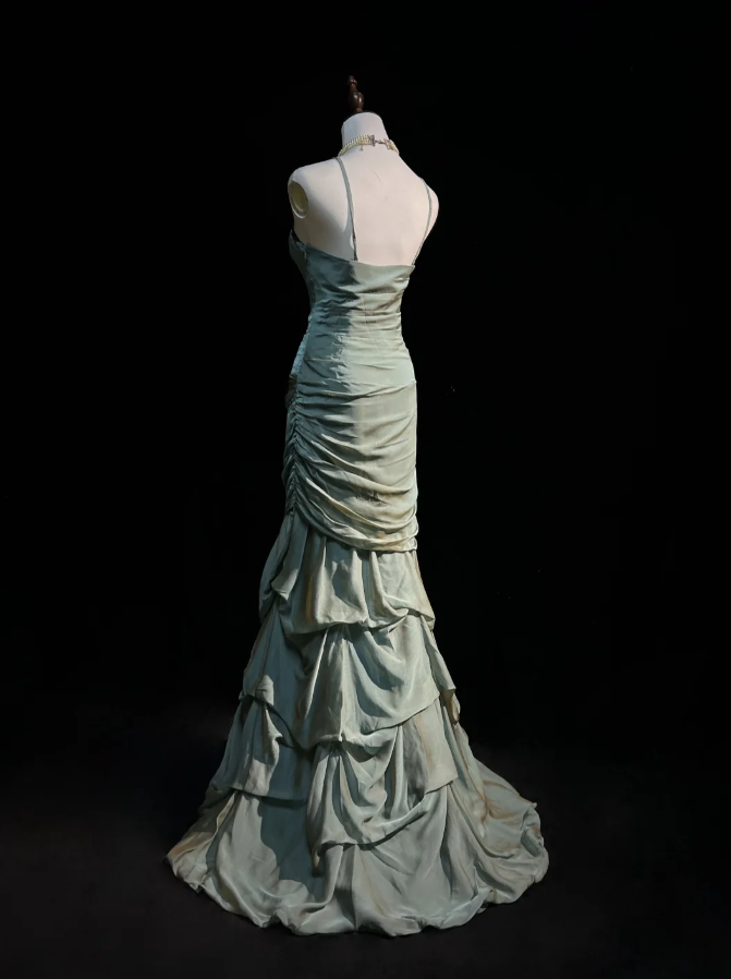 Charming Spaghetti Straps Green Satin Pleated Ruffles Layered Mermaid Long Evening Dress Wedding Guest Dress
