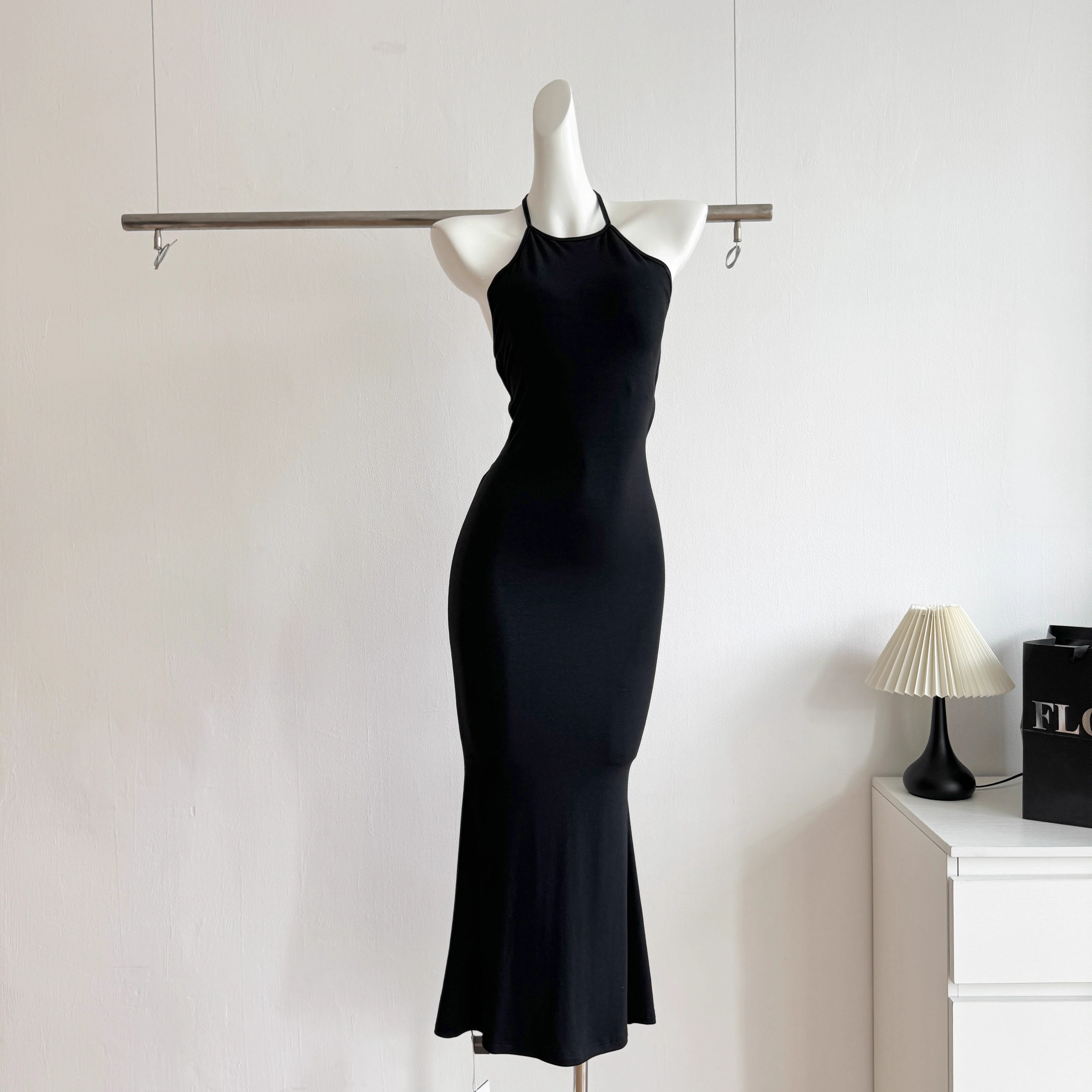 Simple Sheath Halter Black Dinner Dresses Mid Length Black Birthday Outfit