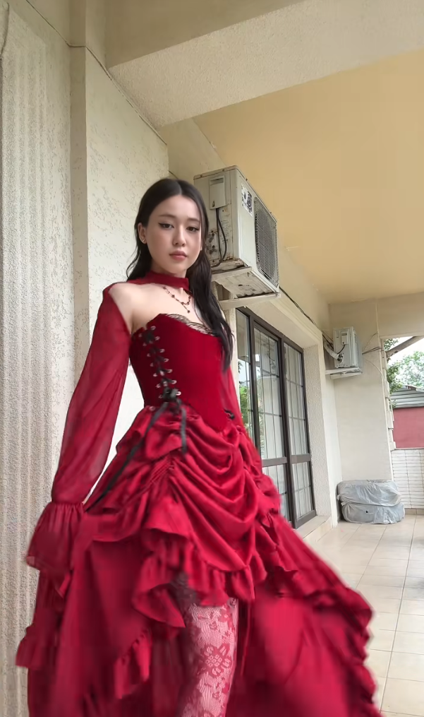 Elegant High Low Strapless Burgundy Satin Prom Dress Birthday Outfits With Sleeves