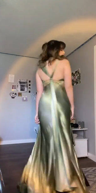 Green Vintage Satin Prom Dress V Neck Evening Dress 21st Birthday Outfit