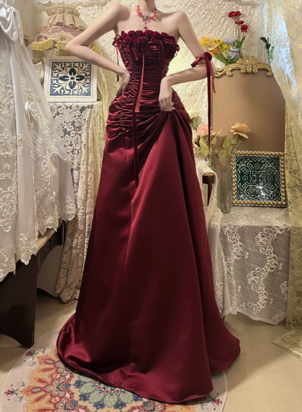 Pretty Strapless Burgundy Satin Pleated Mermaid Party Dress Long Wedding Guest Dress With 3D Flowers