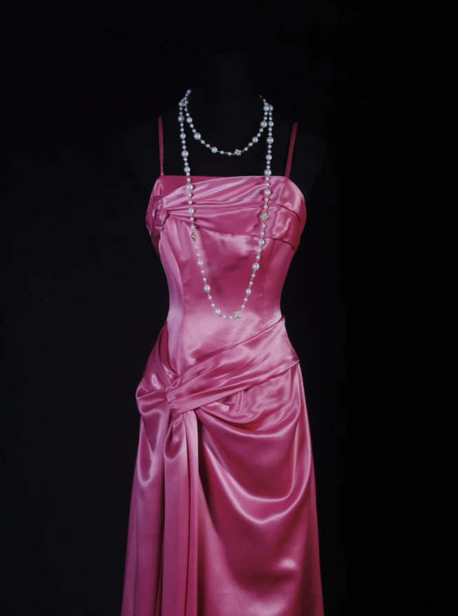 Elegant Pink Satin Pleated Mermaid Long Wedding Guest Dress Formal Party Dress