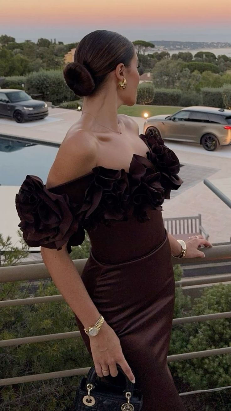 Fashion Brown Off The Shoulder Pleated Flowers Evening Dress Mermaid Prom Party Dress