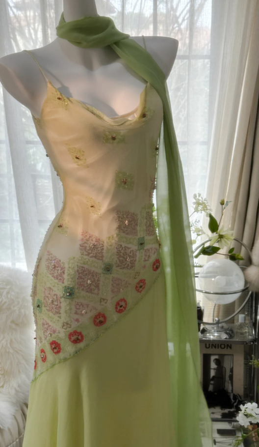Classy Spaghetti Straps Light Green Chiffon Beaded Mermaid Long Party Dress Evening Gown