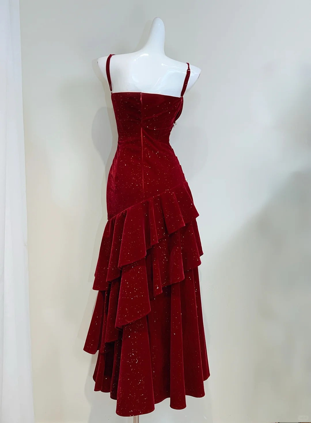 Vintage Burgundy Mermaid Spaghetti Strap Ruffle Velvet Prom Dress Evening Dress