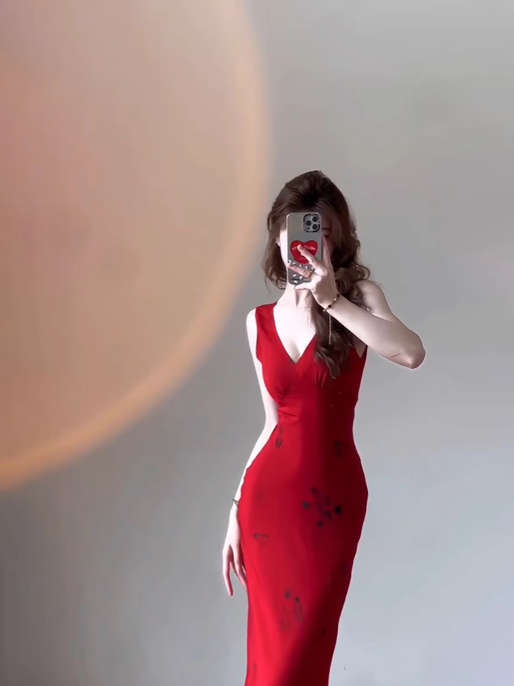 Chic Sheath Straps Red Satin Long Prom Dresses Birthday Outfits
