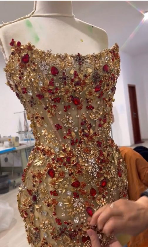 Gorgeous Sheath Strapless Sequin Beaded Gold Formal 8th Grade Homecoming Dress Mini Cocktail Dress