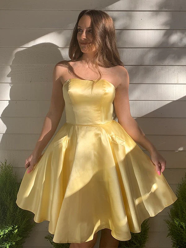 A-Line/Princess Strapless Satin Sleeveless Short Homecoming Dresses
