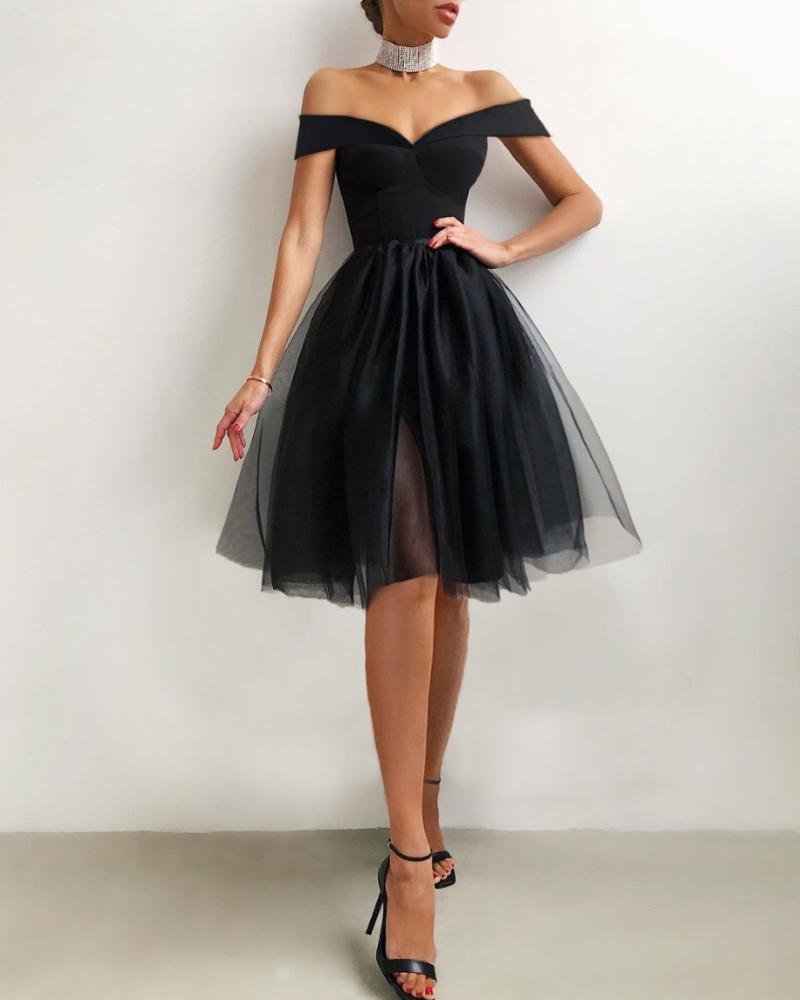 V-Neck Short Sleeve Knee-Length Homecoming Dress