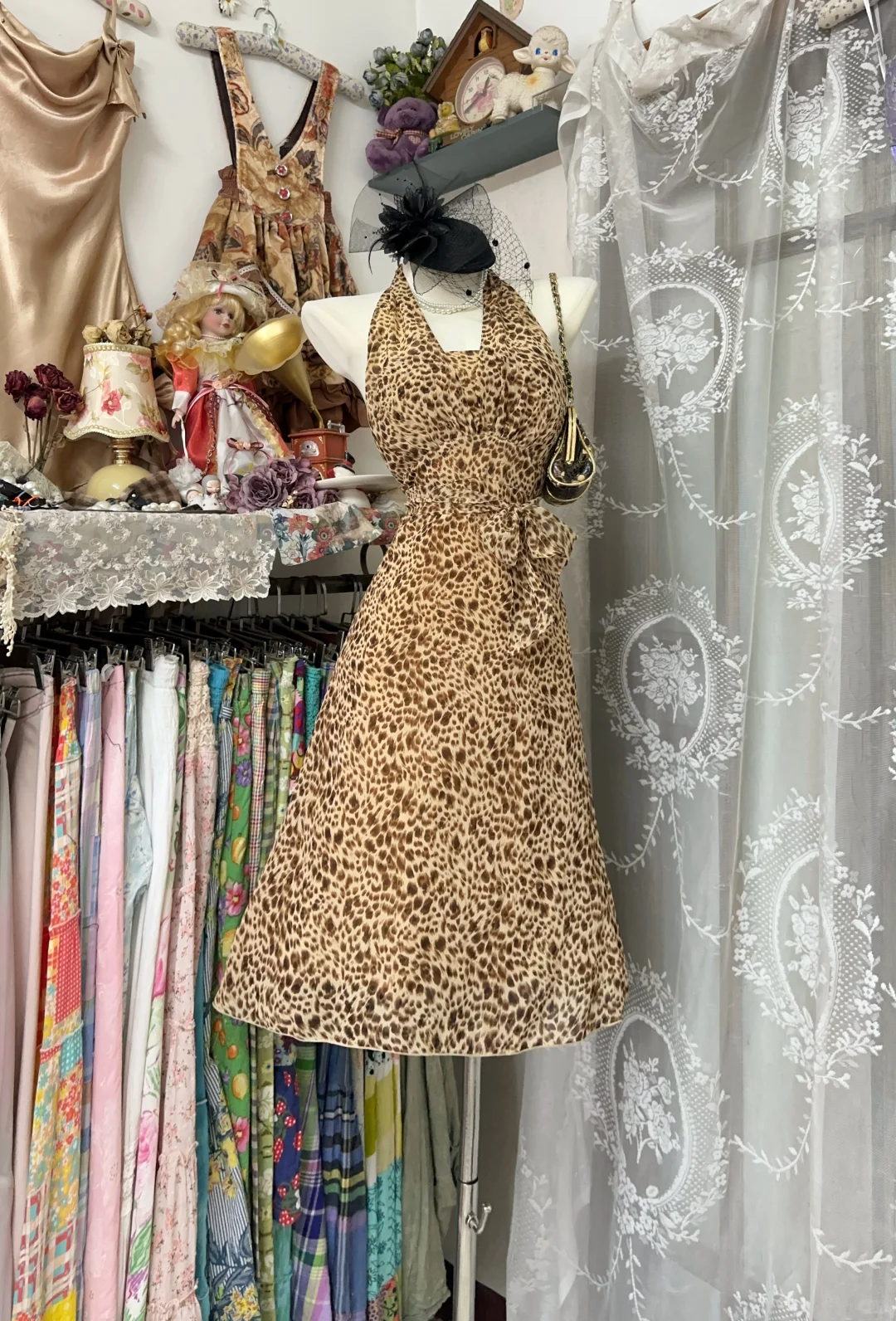 Vintage Halter V Neck Homecoming Dress Cocktail Dress