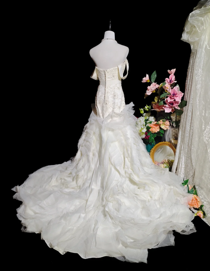 Pretty Spaghetti Straps Satin Appliques Beaded Tulle Pleated Mermaid Long Wedding Dress Bridal Dress