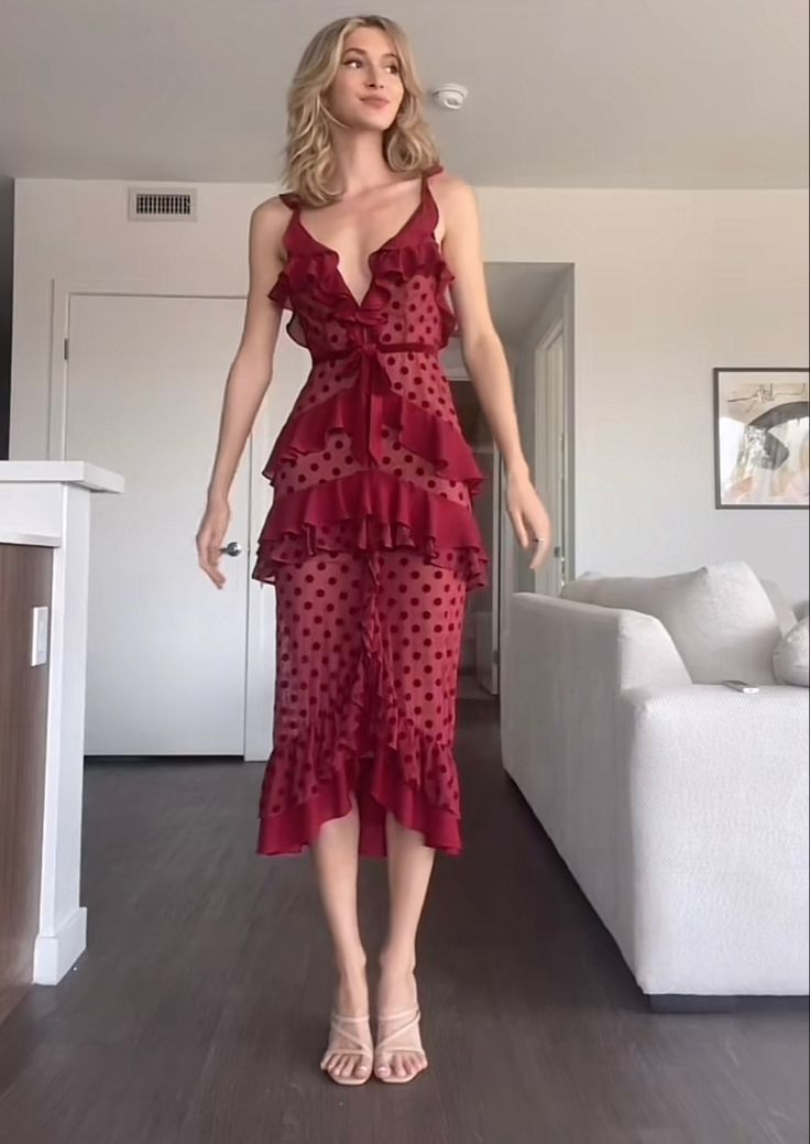 Vintage Straps Chiffon Tiered Burgundy Prom Dress Long Party Evening Gown