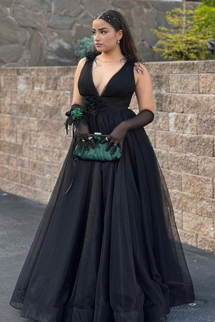 Backless Black Plunging V-Neck Tulle Long Prom Dress