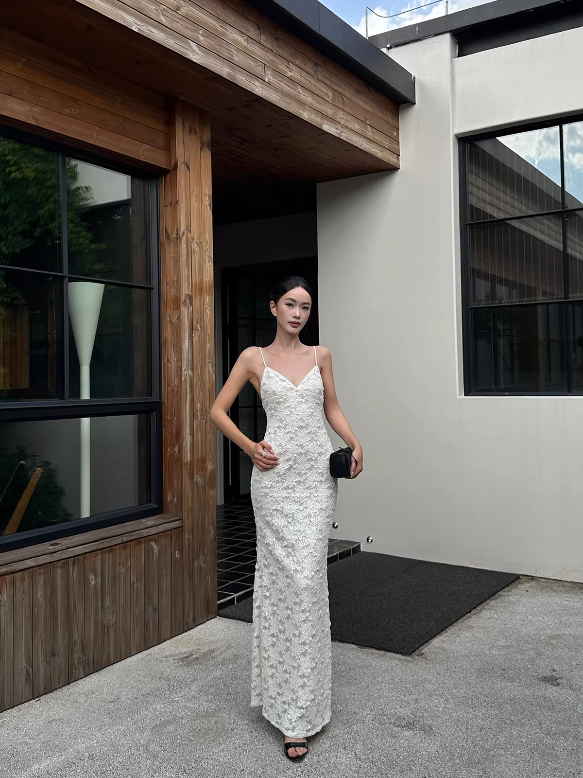 Pretty Spaghetti Straps V Neck Off White Lace Sequin Mermaid Long Evening Dress Formal Wedding Guest Dress