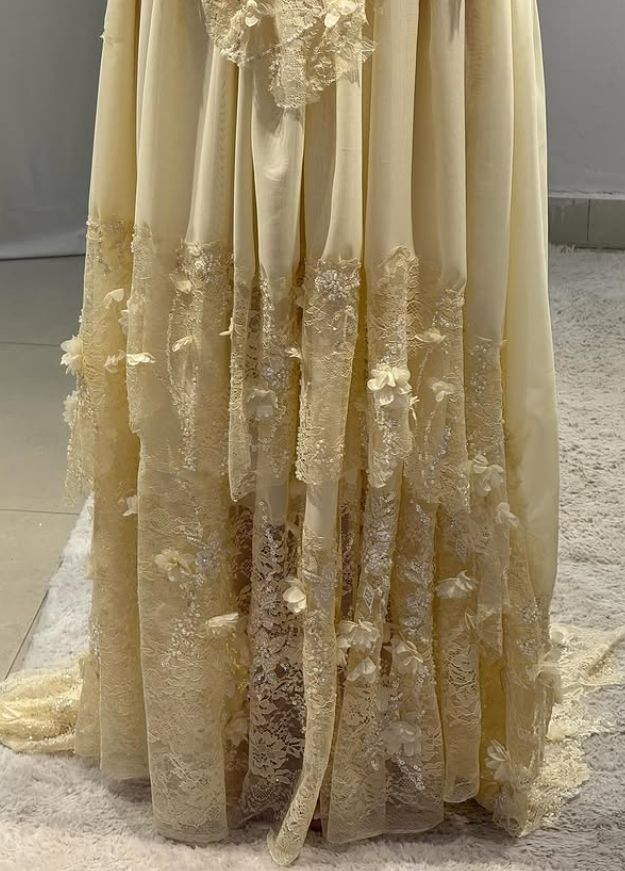 Pretty Strapless Yellow A Line Chiffon Lace Appliques Long Prom Dress Wedding Guest Dress