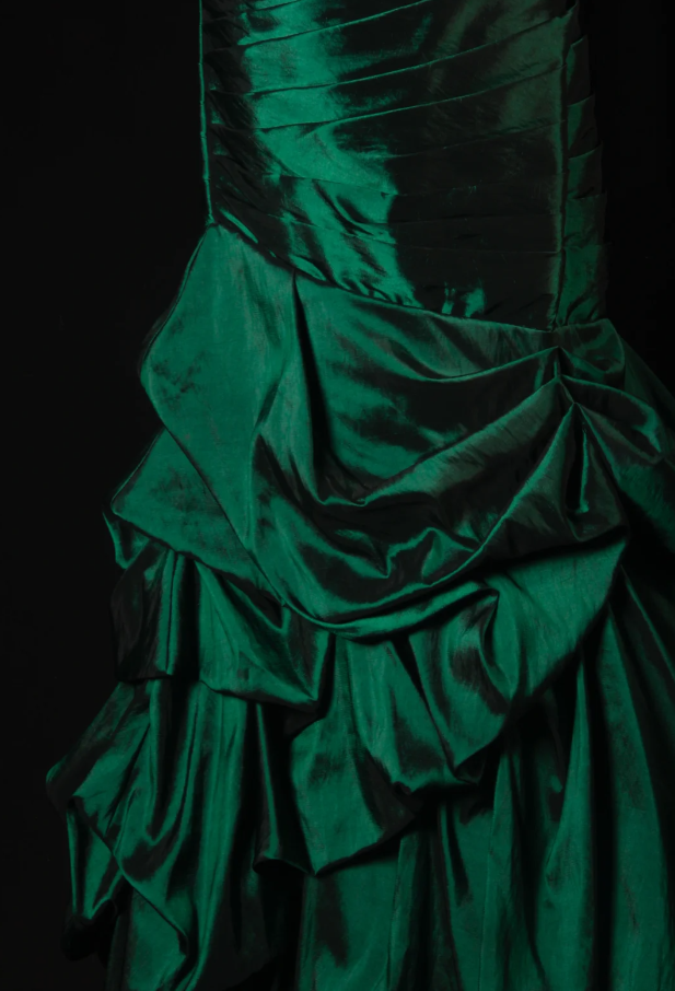 Elegant Emerald Green Strapless Satin Pleated Mermaid Long Party Dress Evening Dress With Beads