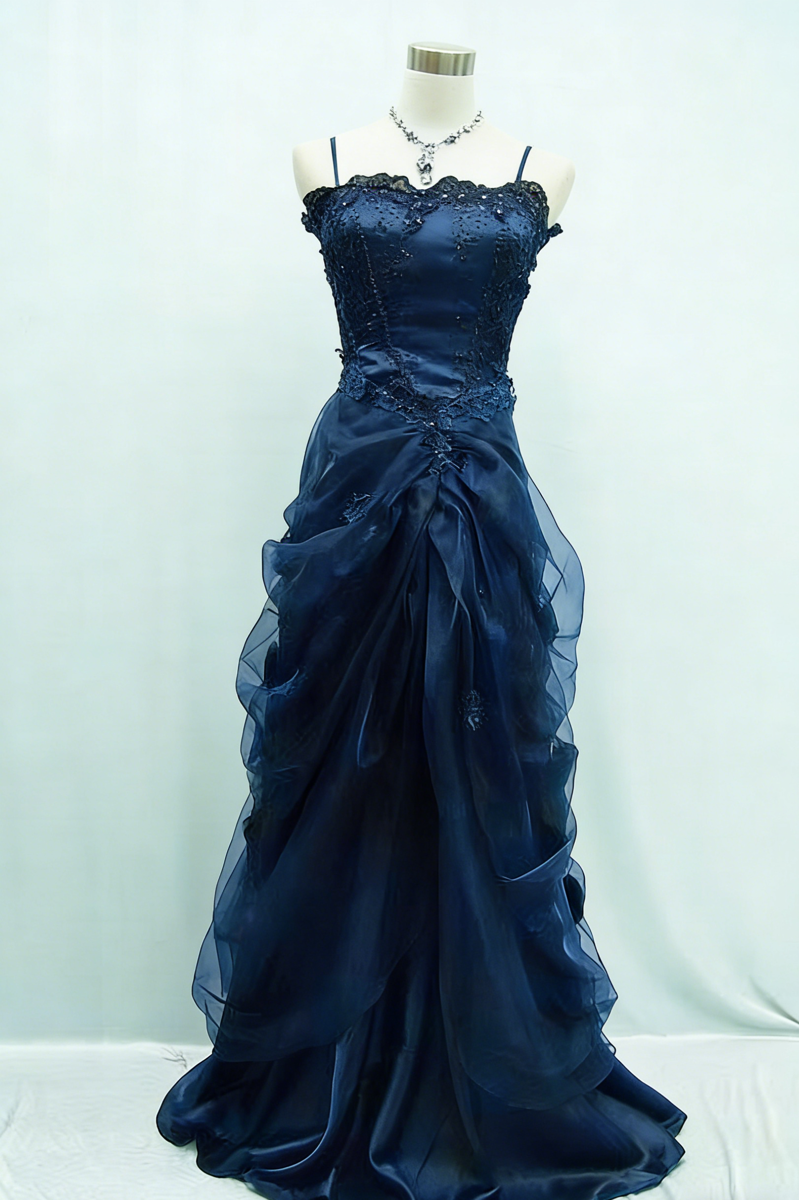 Sexy Spaghetti Straps Evening Dress Beading Prom Dress