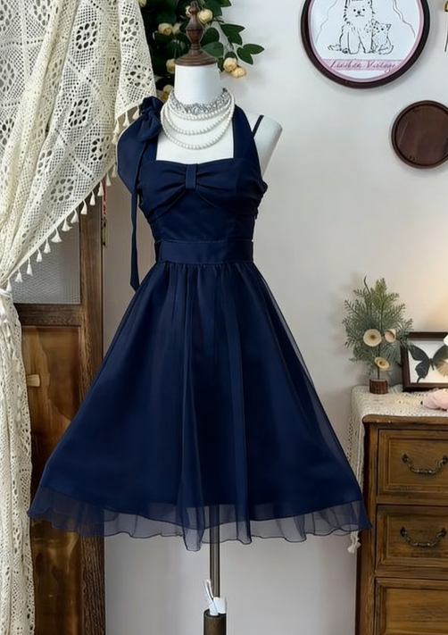 Pretty A Line Halter Satin Chiffon Short Homecoming Dress 16th Birthday Outfits